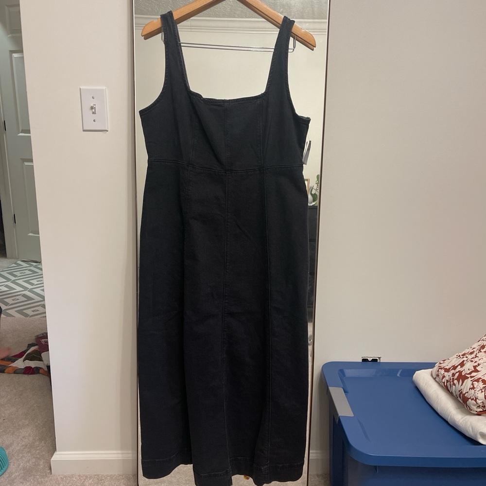 Old Navy Black Sleeveless Maxi Dress